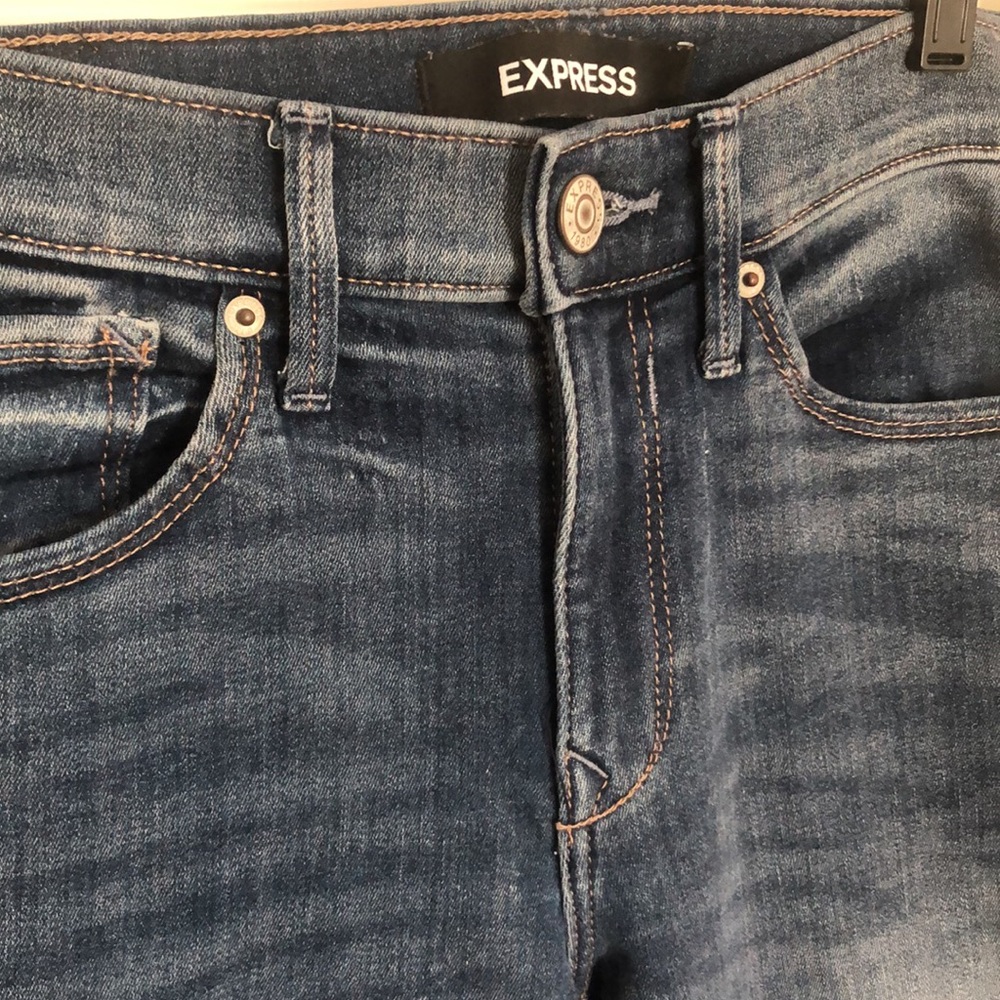 Express Mid Rise Legging Jeans - Picture 3 of 5